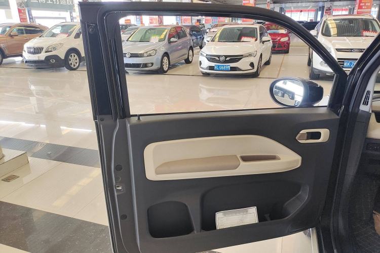 Used Chery New Energy QQ Ice Cream 2024 205km Sundae Pro Interior 8