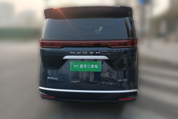 Used Denza D9 2022 DM-i 970 Four-Wheel Drive Flagship Model
