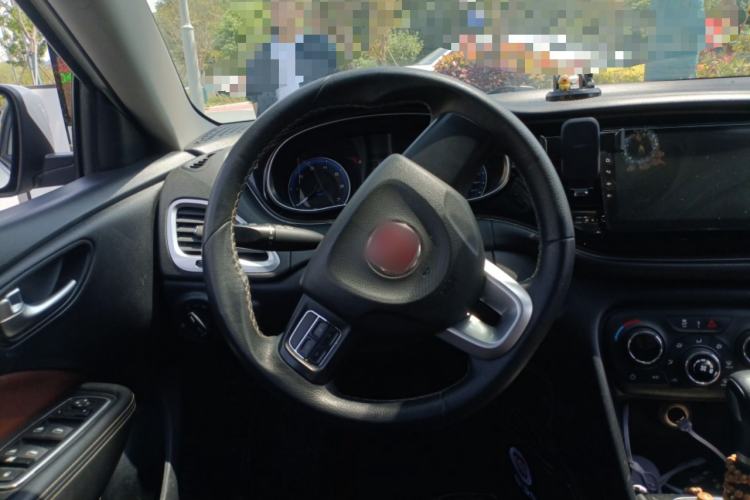 Used Fiat Viaggio 2015 1.4T Automatic Jingxiang Edition Steering Wheel