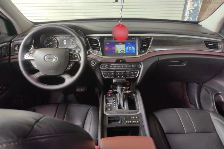 Used GAC Trumpchi GS8 2017 320T Two-Wheel Drive Luxury Smart Connectivity Version (7 Seats)