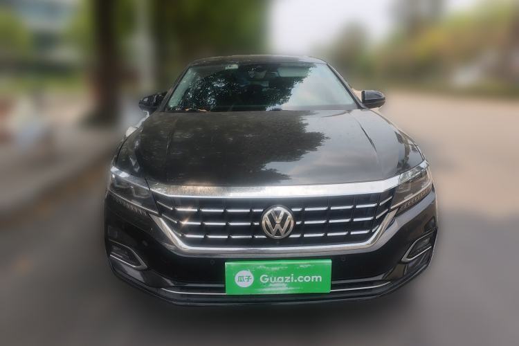 Used Volkswagen Passat 2019 380TSI Prestige Edition China VI Standard Front