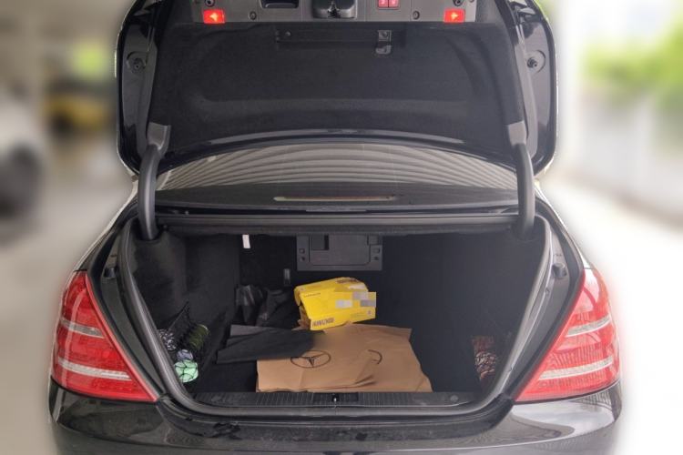 Used Mercedes-Benz S-Class 2010 S 350 L Luxury Model Trunk