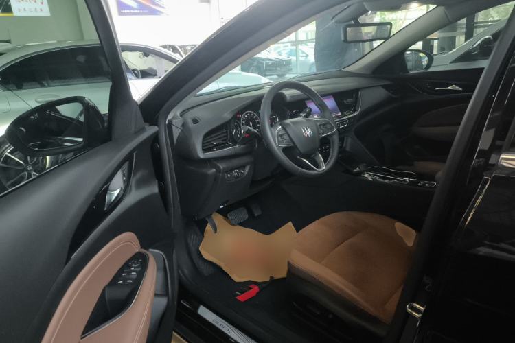 Used Buick Regal 2024 28T Luxury Edition Driver Seat