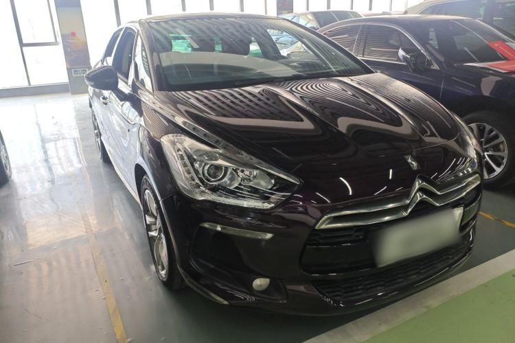Used DS 5 2014 1.6T Luxury Edition THP160
