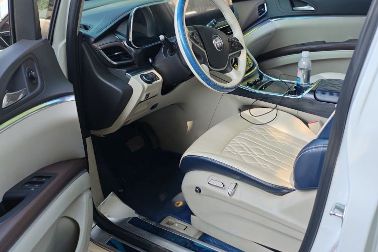 Used Buick GL8 2021 Land Cruiser Executive Class 652T Comfort Model