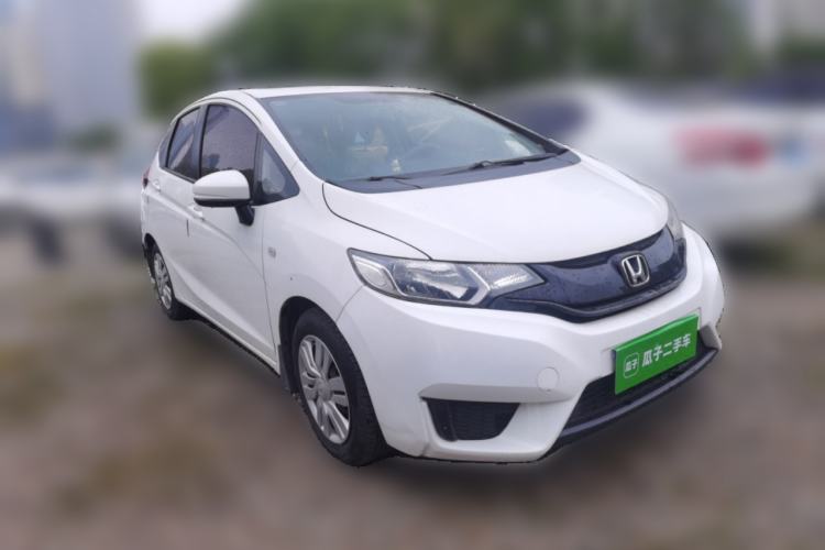 Used Honda Fit 2016 1.5L LXS CVT Comfort Sunroof Version Front Right 45 Deg
