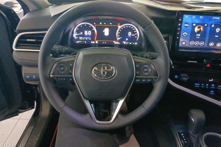 Used Toyota Camry 2022 2.5S Knight Edition
