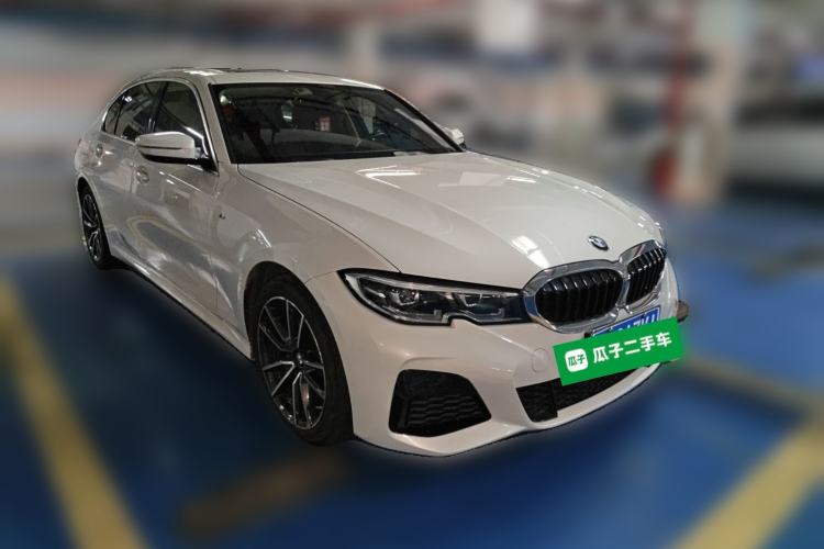 Used BMW 3 Series 2021 320Li M Sport Package Front Right 45 Deg