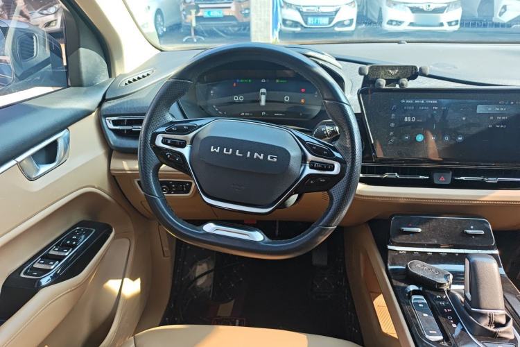 Used Wuling Victory 2023 2.0L DHT Luxury Edition Steering Wheel