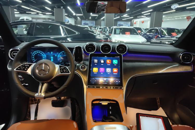 Used Mercedes-Benz GLC 2025 Refresh GLC 260 L 4MATIC Dynamic Edition
