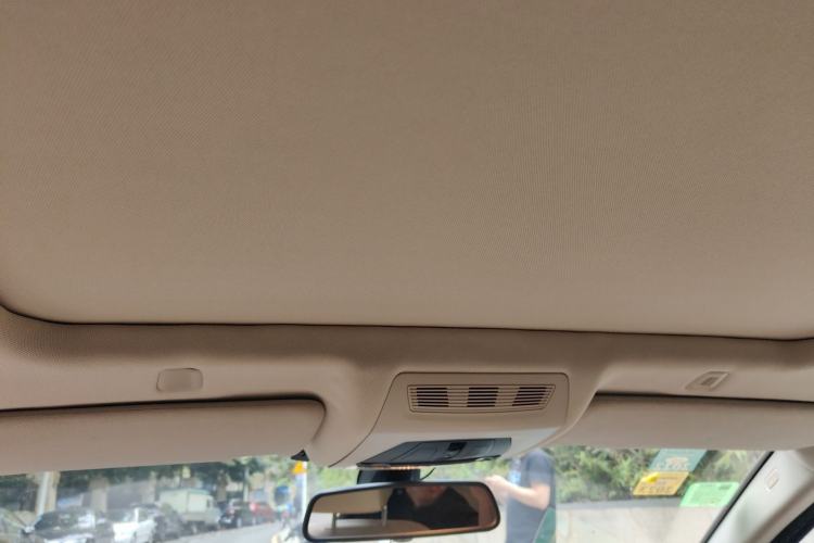 Used BMW 5 Series 2011 523Li Luxury Model
