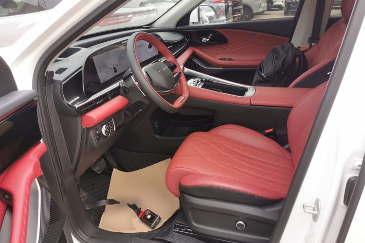 Used EXEED Stellar 2023 400T Two-Wheel Drive Comfort Flyfish Edition