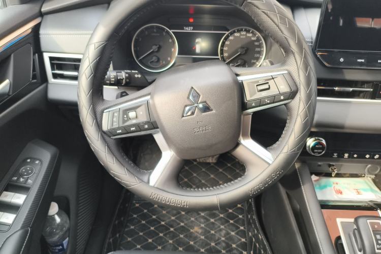 Used Mitsubishi Outlander 2023 1.5T CVT Four-Wheel Drive Excellence Edition 5 Seats
