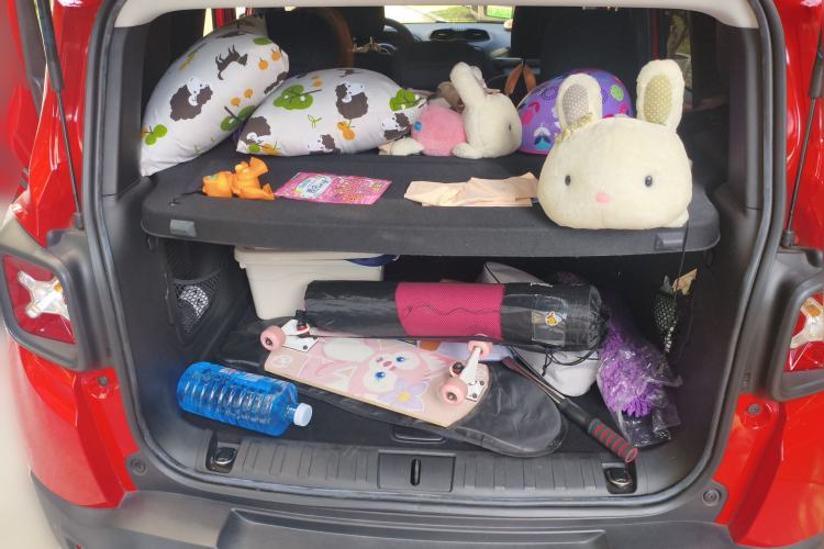 Used Jeep Renegade 2017 180T Automatic Jingneng Edition Trunk