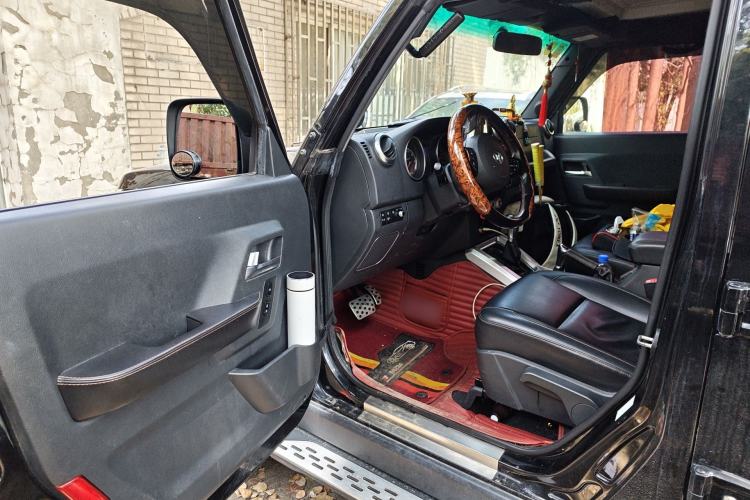 Used BAIC Off-Road BJ40 2016 40L 2.3T Automatic All-Wheel Drive Premium Edition Driver Seat