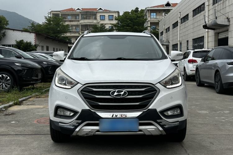 Used Hyundai ix35 2013 2.0L Automatic Two-Wheel Drive Smart GLS China IV Standard