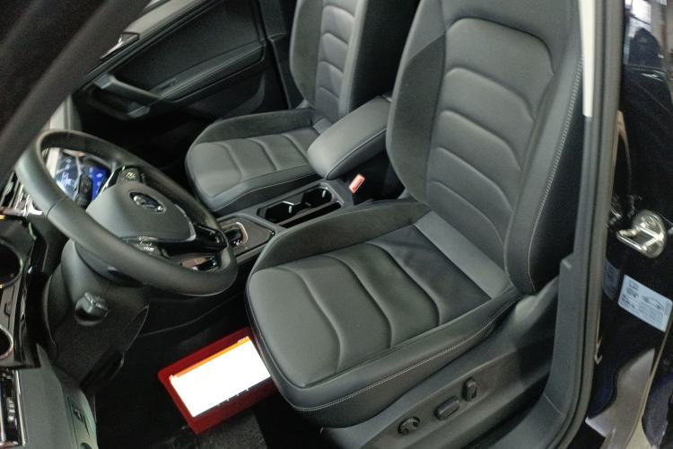 Used Volkswagen Tiguan L 2021 330TSI Automatic Two-Wheel Drive Smart Edition