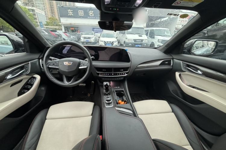 Used Cadillac CT5 2025 28T Track Performance Edition + Peak Track Optional Package Interior 2