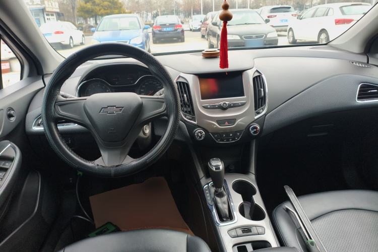 Used Chevrolet Cruze 2018 Redline 320 Automatic Pioneer Edition