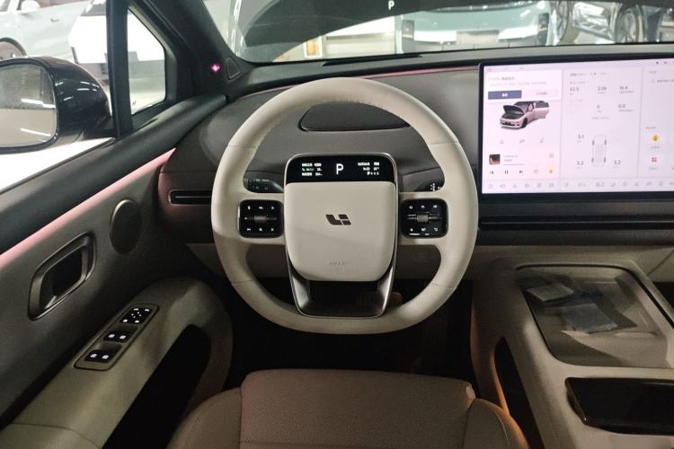 Used Li Auto Li Auto i6 2025 Model Two-Wheel-Drive Standard Type