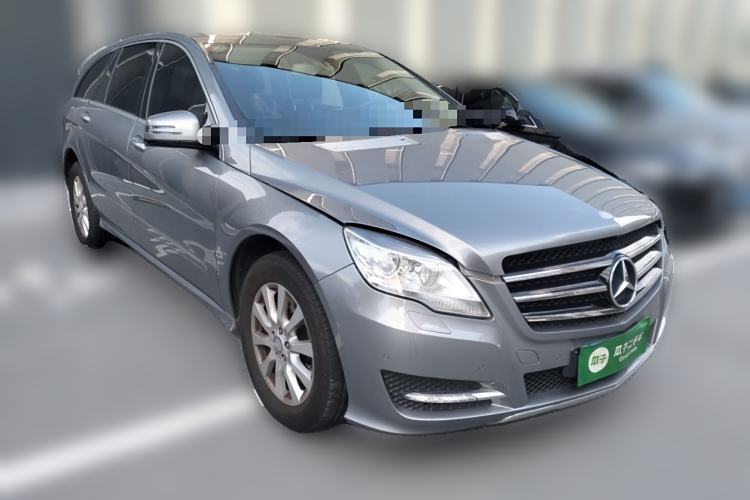 Used Mercedes-Benz R-Class 2011 R 350 L 4MATIC Front Right 45 Deg