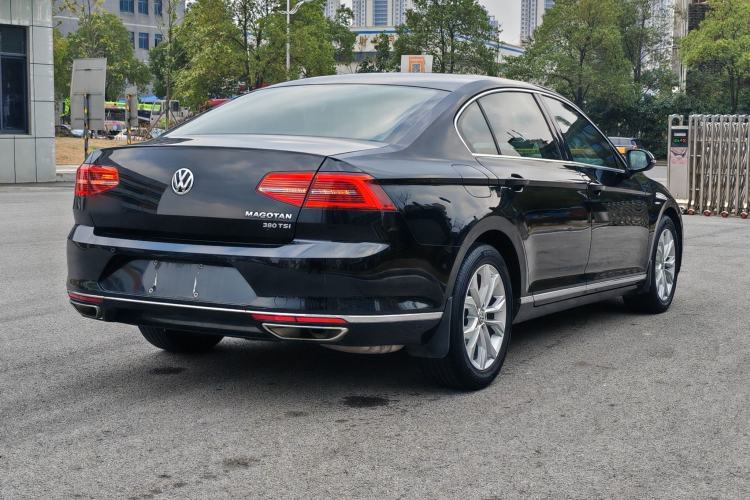 Used Volkswagen Magotan 2018 Facelift 380TSI DSG Luxury Version
