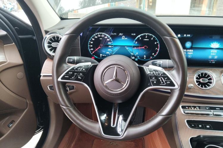 Used Mercedes-Benz E-Class 2023 E 300 L Luxury Model Steering Wheel