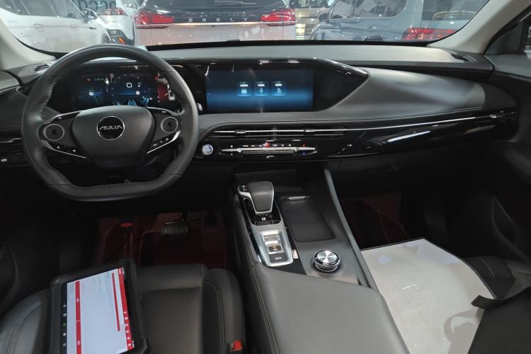 Used Dongfeng Aeolus Huge 2022 Mach Power 1.5T DareDrive Edition · Smart Center Console