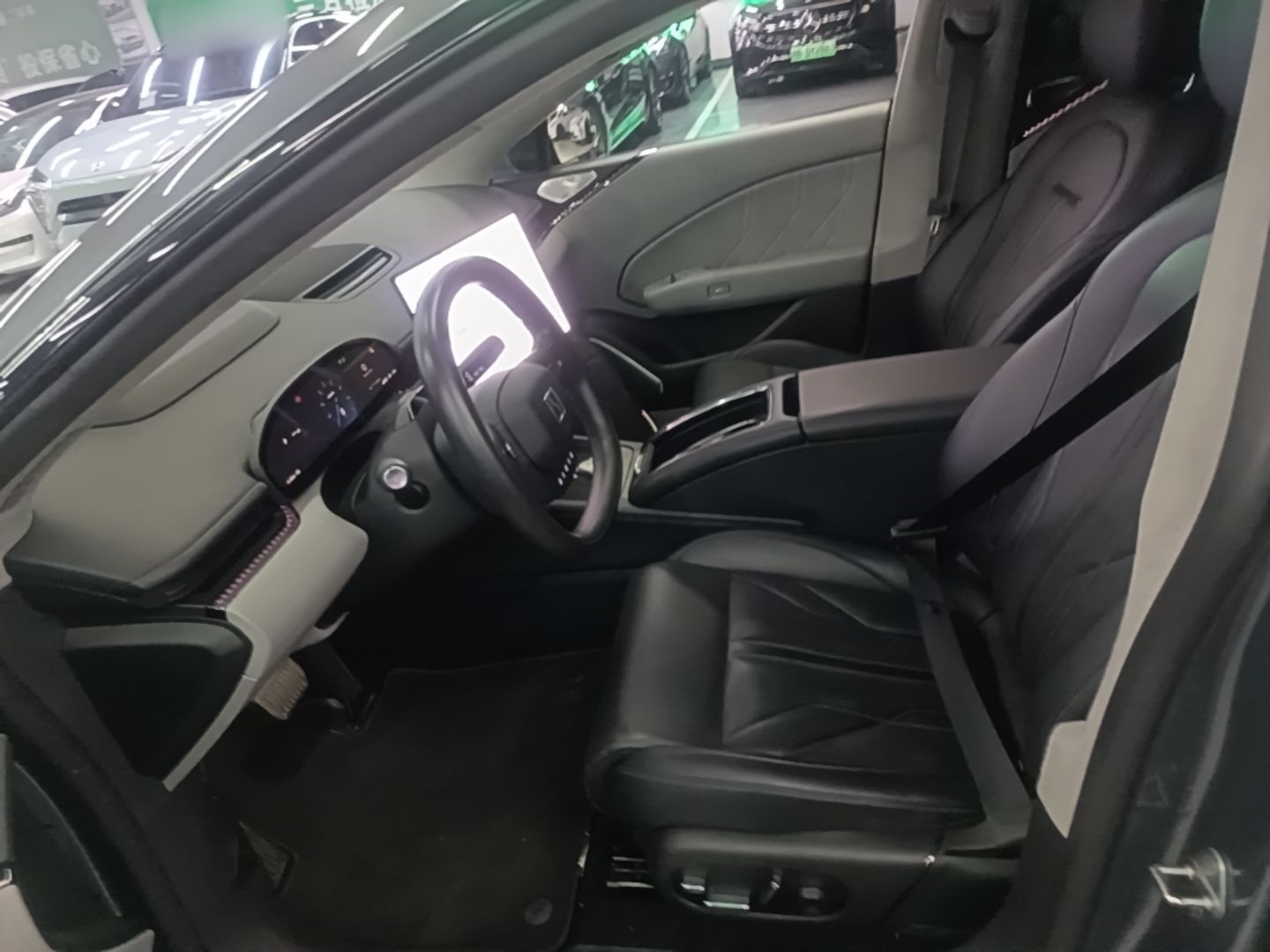 Zeekr 007 2024 Rear-Drive Intelligent Driving Version 100 kWh — снимка 17