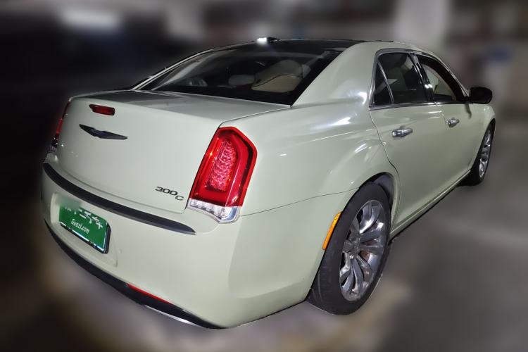 Used Chrysler 300C 2016 3.0L Supreme Edition Rear Right 45 Deg