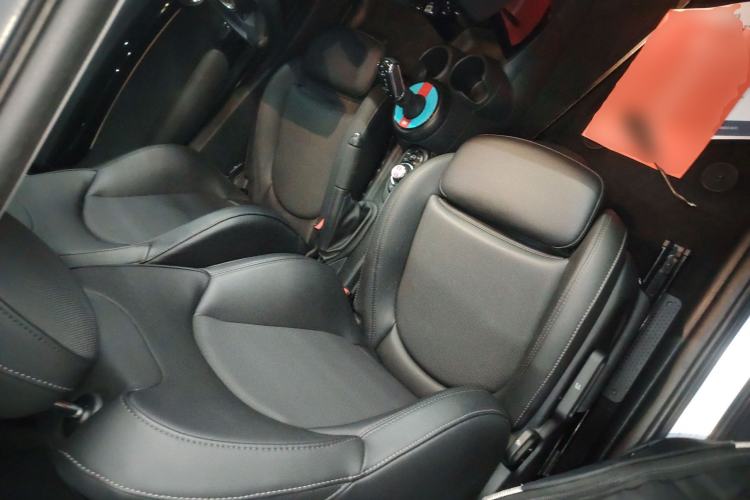 Used MINI 2022 1.5T COOPER Classic Edition
