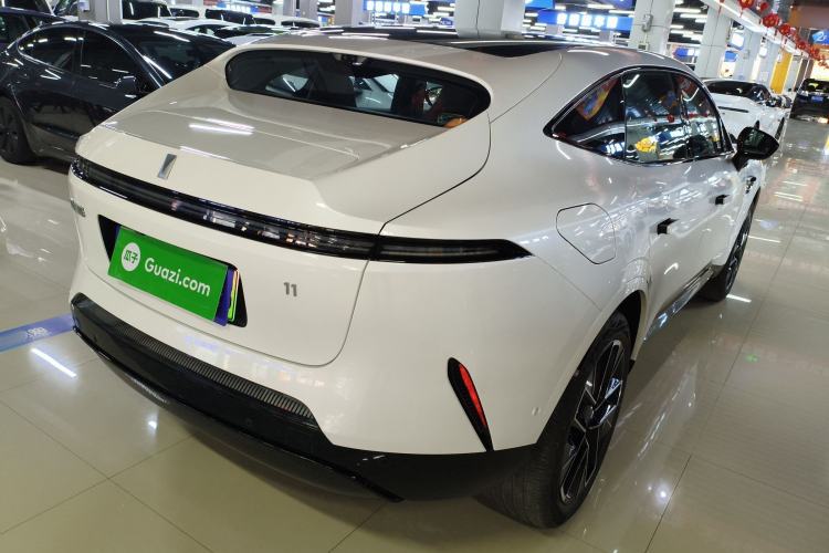 Used Avatr 11 2025 Year Updated Max Extended-Range Version Rear Right 45 Deg