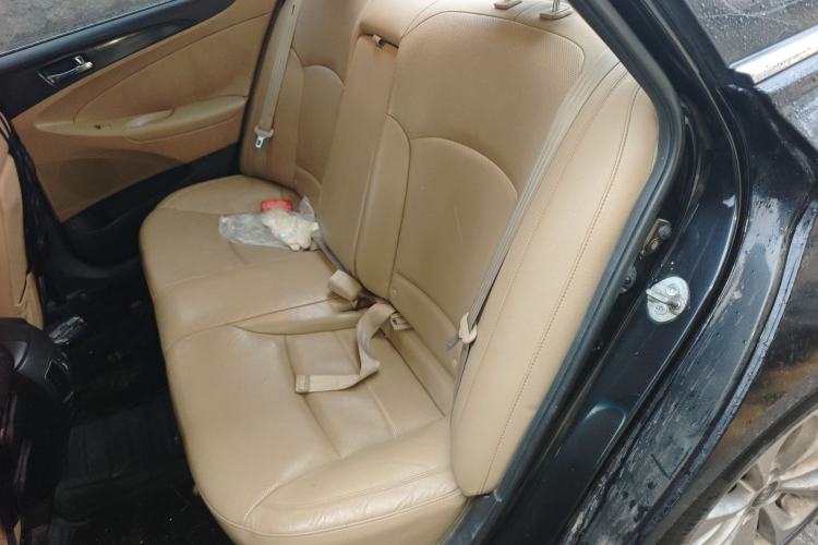 Used Hyundai Sonata 2011 2.0L Automatic Supreme Edition
