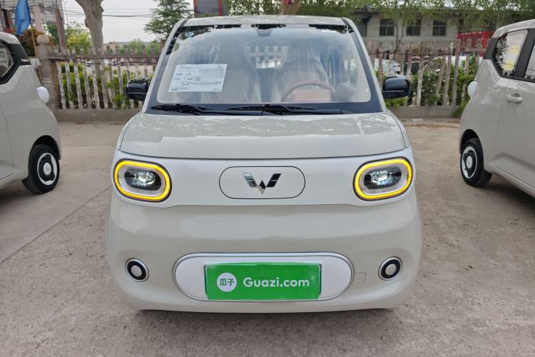 Used Wuling Hongguang MINIEV 2024 3rd Generation 215km Youth Edition Front