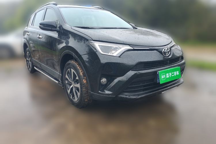 Used Toyota RAV4 2016 2.0L CVT Two-Wheel Drive Fashion Edition China V Standard