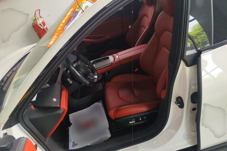 Used Xiaomi Auto SU7 2024 Four-Wheel Drive Ultra-Long Range Advanced Intelligent Driving Max Edition
