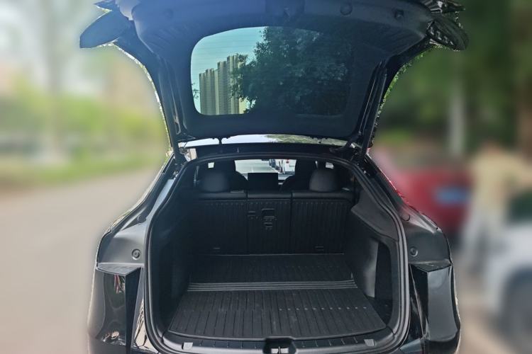 Used Tesla Model Y 2026 Rear-Drive Model