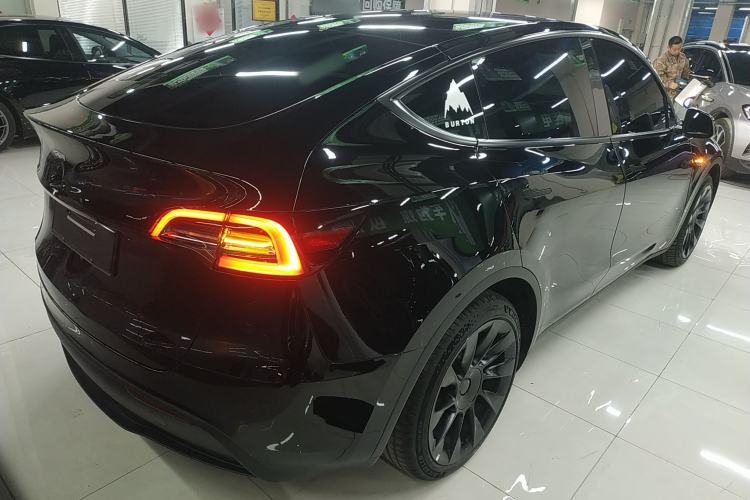 Used Tesla Model Y 2022 Rear-Wheel-Drive Version