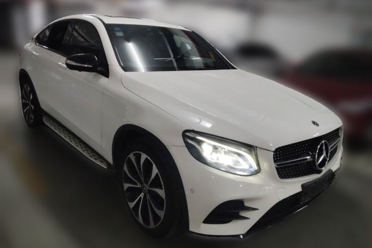 Used Mercedes-Benz GLC Coupe 2018 GLC 260 4MATIC Coupe SUV Front Right 45 Deg