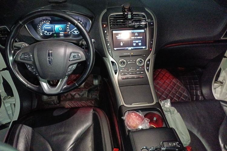 Used Lincoln MKX 2015 2.0T Two-Wheel Drive Deluxe Edition