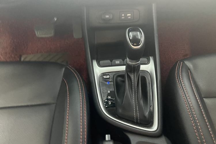 Used Hyundai Celesta 2018 1.6L Automatic GL Enjoyment Version China V Standard
