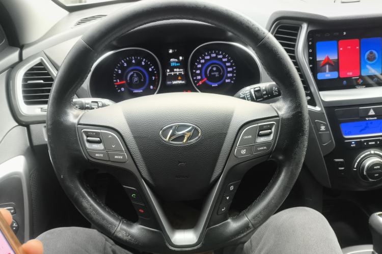 Used Hyundai Santa Fe 2013 2.4L Automatic Two-Wheel Drive Smart Version
