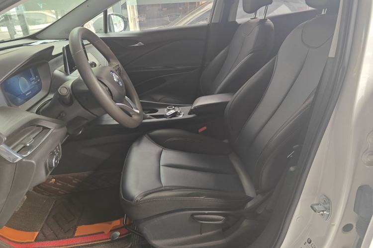 Used Buick Velite 6 2023 Revised Version 430 km Range – Commuter Edition Left Front Seat