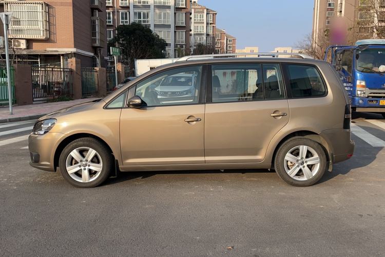 Used Volkswagen Touran 2015 1.4T Manual Fashion Edition 5-Seater