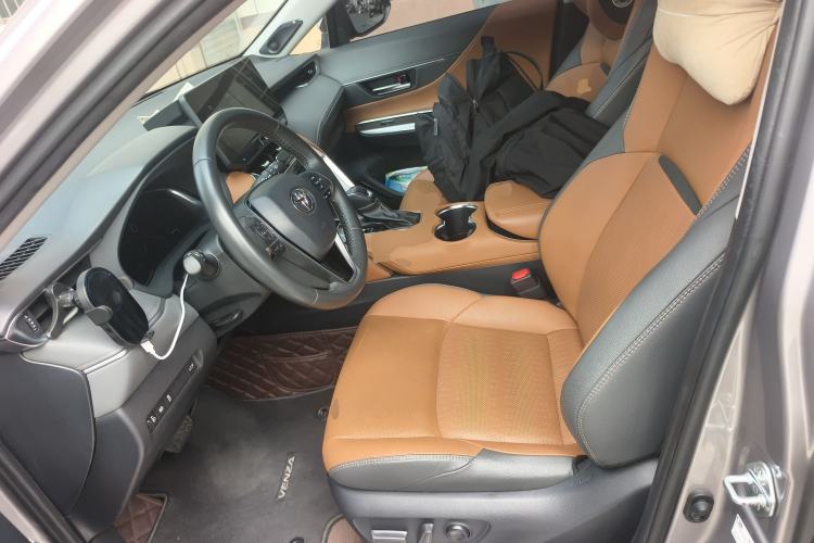 Used Toyota Venza 2023 2.0L CVT Two-Wheel Drive Prestige Version
