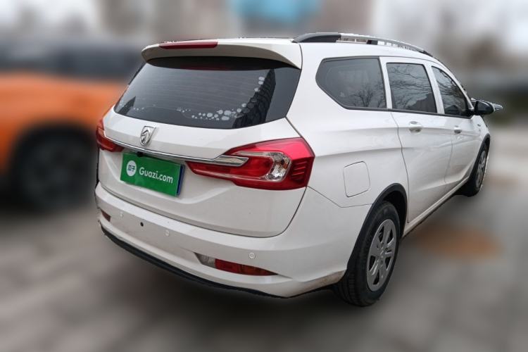 Used Baojun 310W 2017 1.5L Manual Comfort Version China VI Emission Standard
