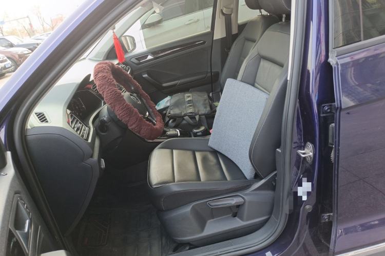 Used Volkswagen T-ROC 2019 280TSI DSG Two-Wheel Drive Comfort Version China VI Standard
