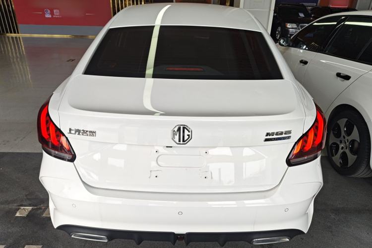 Used MG 5 2021 180 DVVT CVT Youth Luxury Edition
