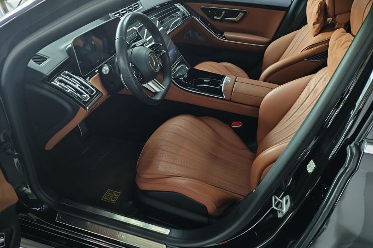 Used Mercedes-Benz S-Class 2022 Refresh S 450 L 4MATIC Interior 4