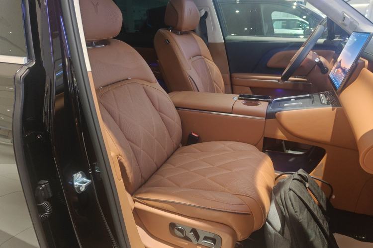 Used VOYAH Titan 2026 Model Max+ Right Front Seat